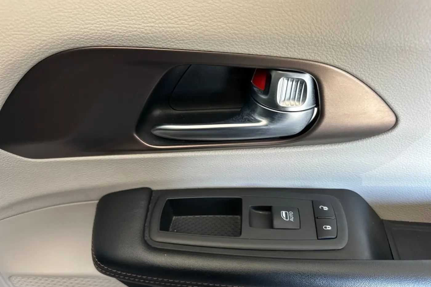 2019 Chrysler Pacifica - $15,750