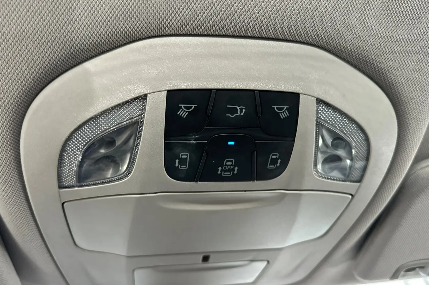 2019 Chrysler Pacifica - $15,750