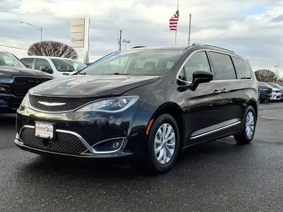 2019 Chrysler Pacifica Touring L 4DR Mini-Van