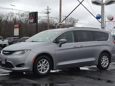 Photo of a 2020 Chrysler Pacifica Touring L 4DR Mini-Van for sale