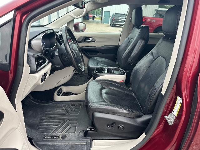 2020 Chrysler Pacifica - $9,900