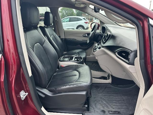2020 Chrysler Pacifica - $9,900