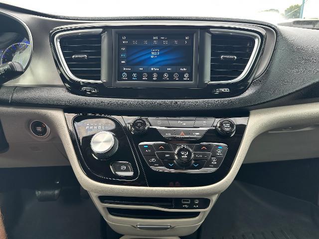 2020 Chrysler Pacifica - $9,900