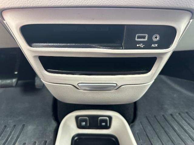 2020 Chrysler Pacifica - $9,900