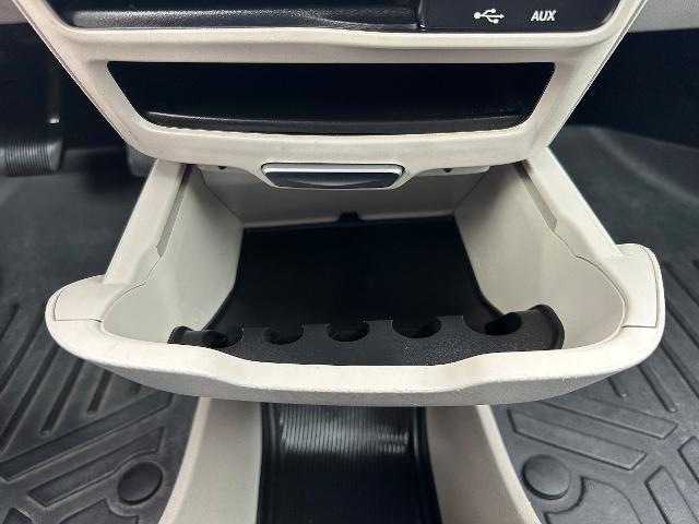 2020 Chrysler Pacifica - $9,900