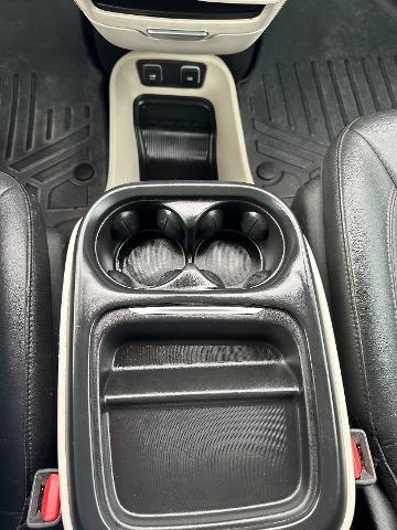2020 Chrysler Pacifica - $9,900
