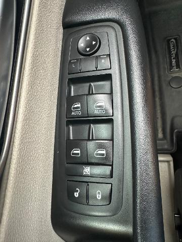 2020 Chrysler Pacifica - $9,900