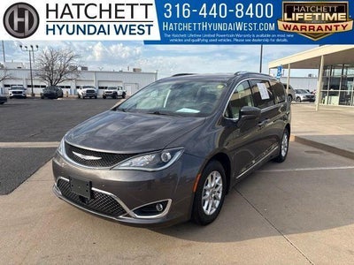 2020 Chrysler Pacifica Touring L 4DR Mini-Van