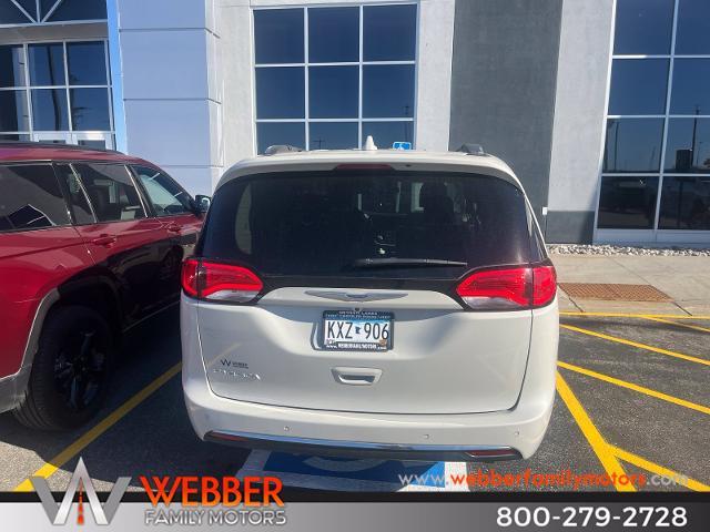 2020 Chrysler Pacifica - $21,990