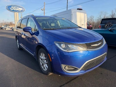 2020 Chrysler Pacifica Touring L 4DR Mini-Van