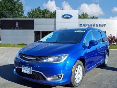 Photo of a 2020 Chrysler Pacifica Touring L 4DR Mini-Van for sale