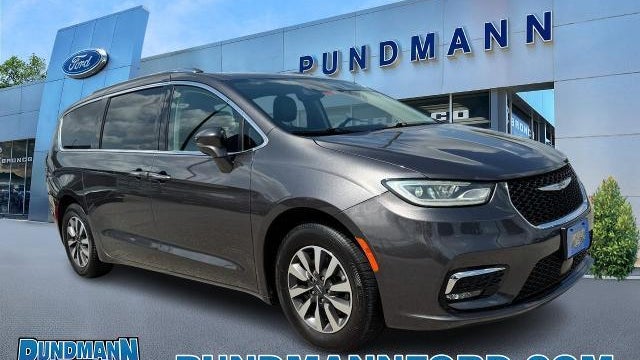 Preowned 2021 Chrysler Pacifica Touring L for Sale