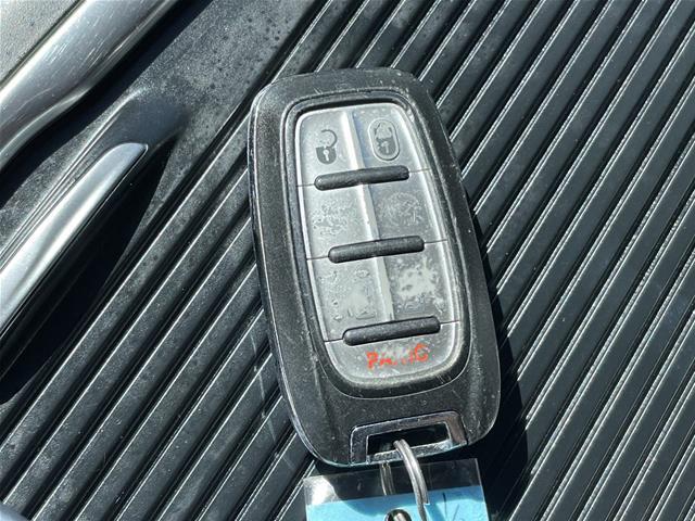 2022 Chrysler Pacifica - $17,500