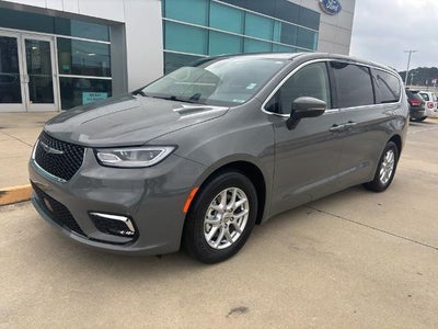 2023 Chrysler Pacifica Touring L 4DR Mini-Van