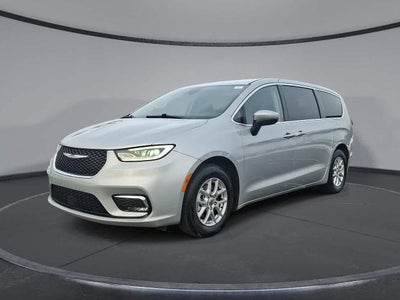 Photo of a 2023 Chrysler Pacifica Touring L 4DR Mini-Van for sale