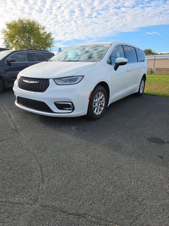 2023 Chrysler Pacifica - $20,987