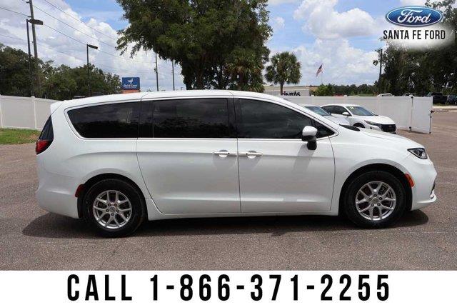 2023 Chrysler Pacifica - $16,598