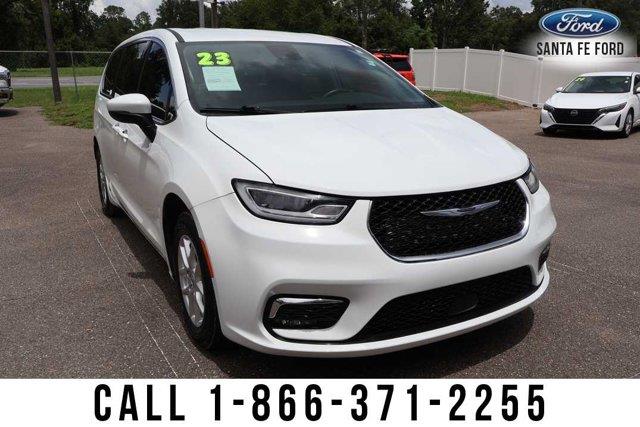 2023 Chrysler Pacifica - $16,598