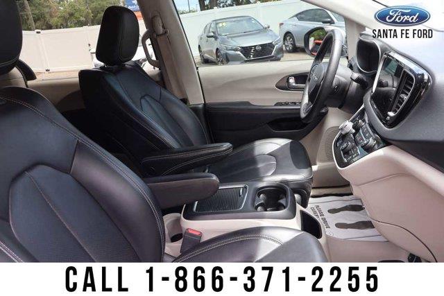 2023 Chrysler Pacifica - $16,598