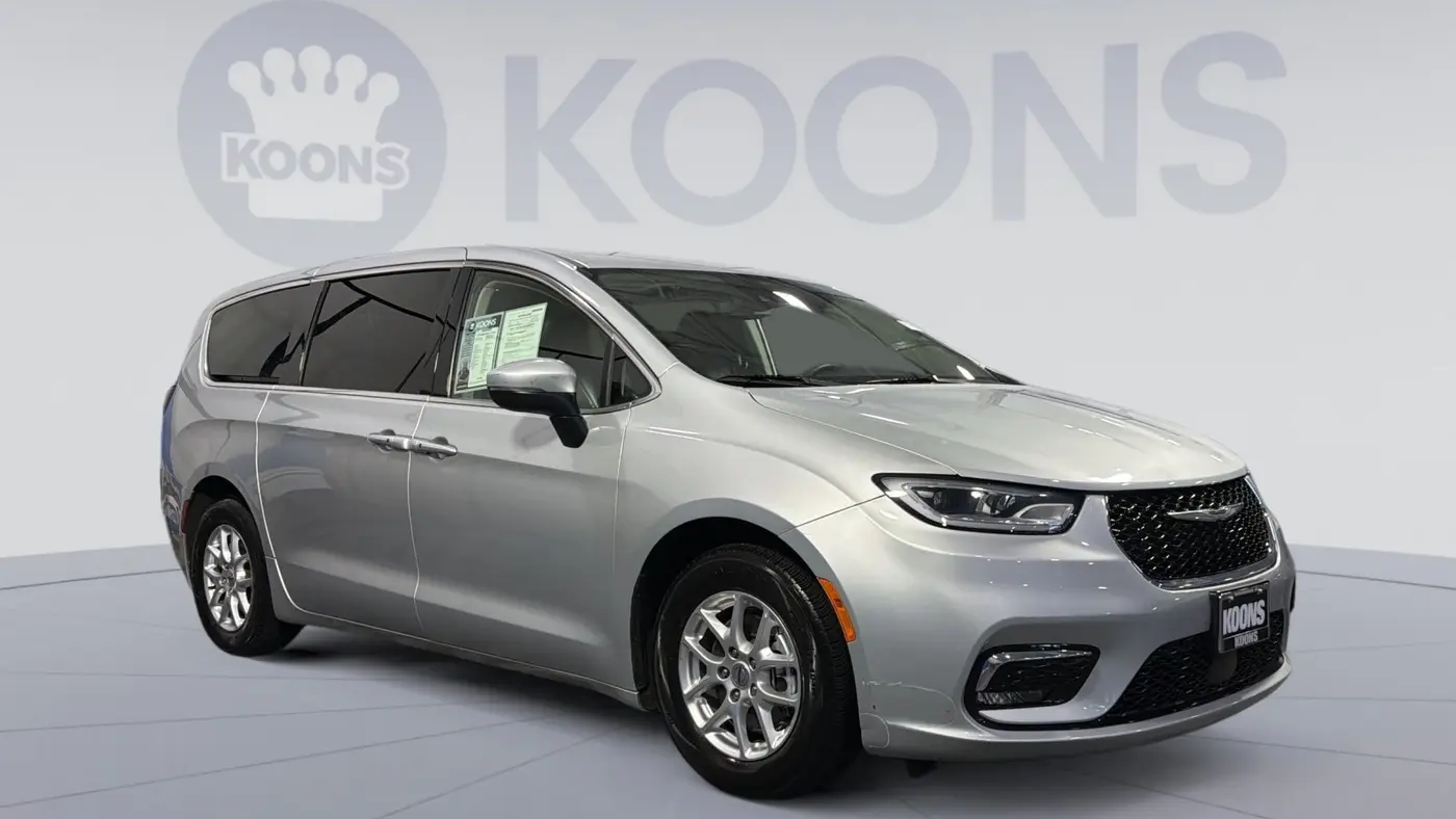 2023 Chrysler Pacifica Touring L