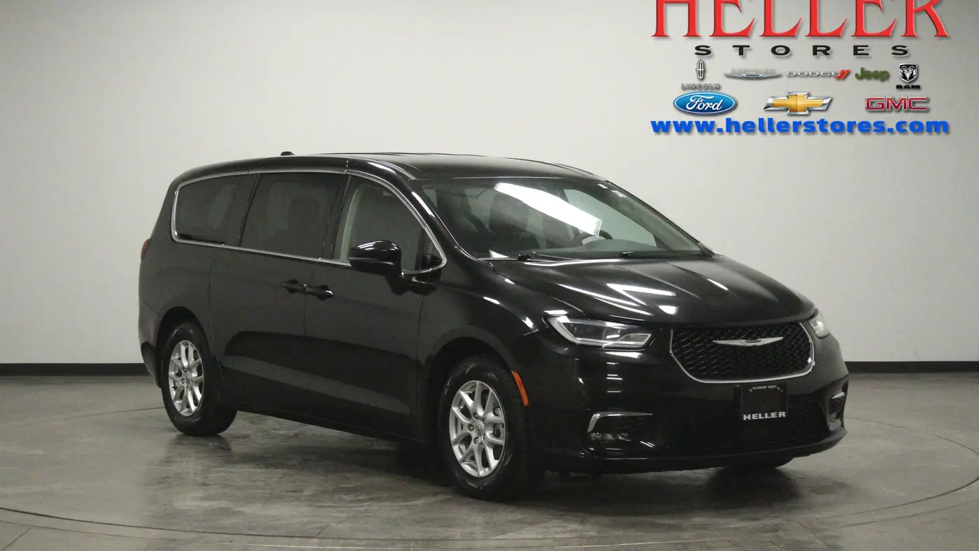 Preowned 2023 Chrysler Pacifica Touring L for Sale