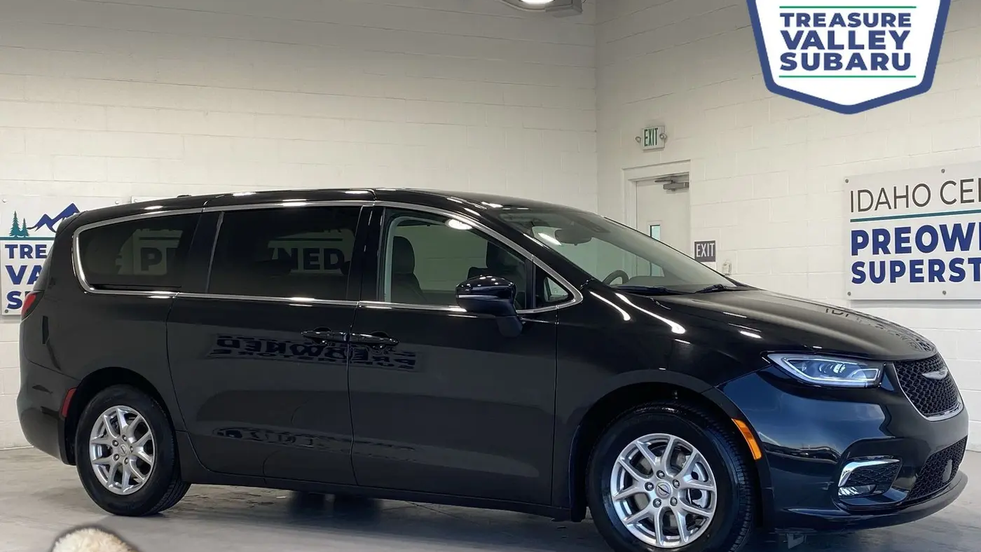 Preowned 2023 Chrysler Pacifica Touring L for Sale