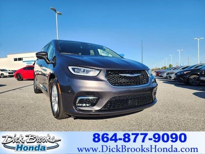 2023 Chrysler Pacifica Touring L 4DR Mini-Van