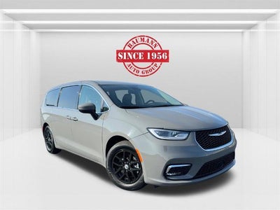 2023 Chrysler Pacifica Touring L 4DR Mini-Van