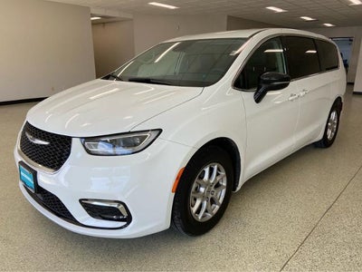 Photo of a 2024 Chrysler Pacifica Touring L 4DR Mini-Van for sale