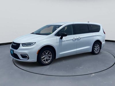 Photo of a 2024 Chrysler Pacifica Touring L 4DR Mini-Van for sale