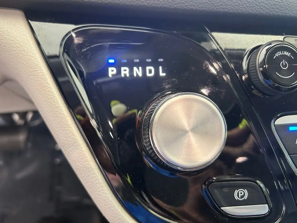 2024 Chrysler Pacifica - $17,724