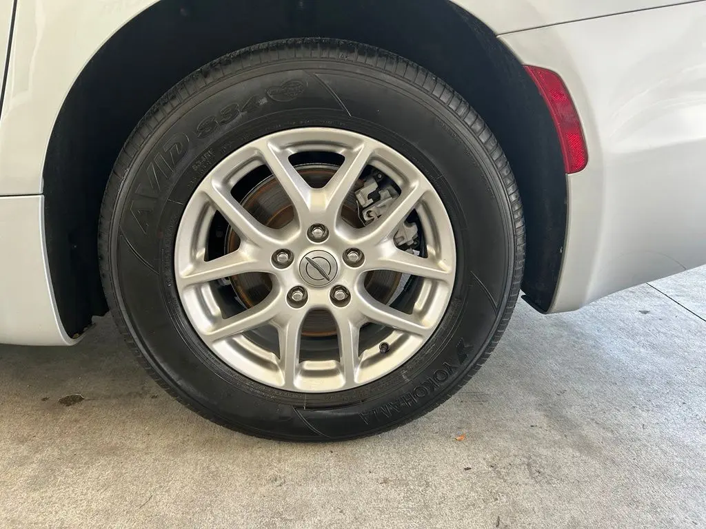 2024 Chrysler Pacifica - $17,724