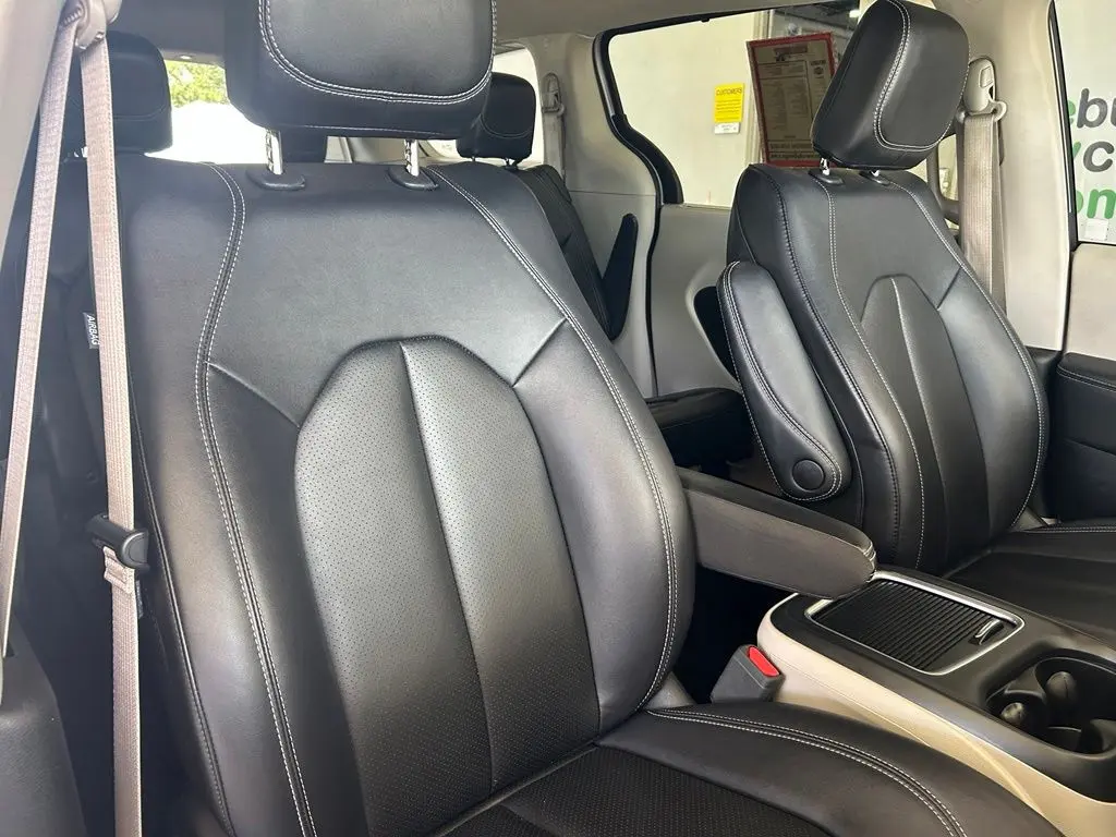 2024 Chrysler Pacifica - $17,724