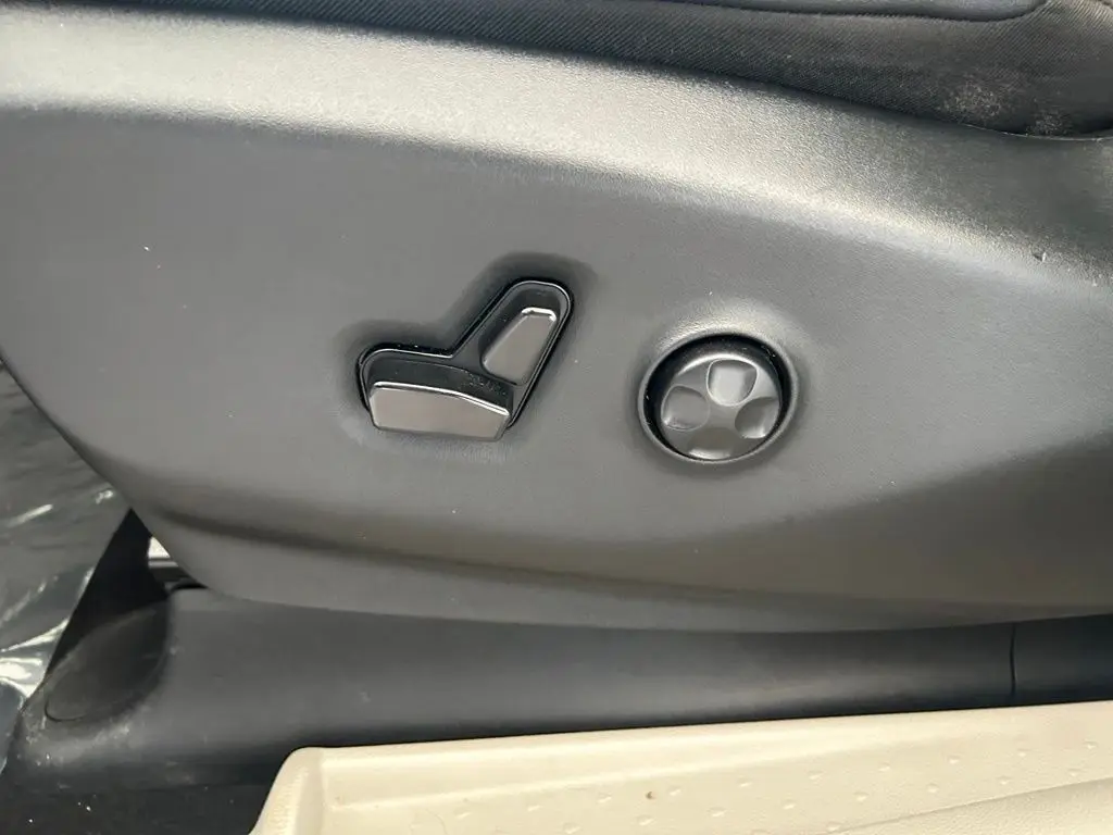 2024 Chrysler Pacifica - $17,724