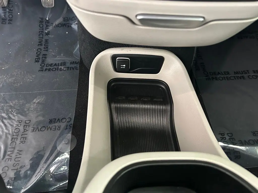 2024 Chrysler Pacifica - $17,724