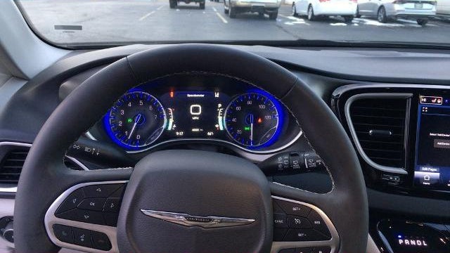 2024 Chrysler Pacifica Touring L