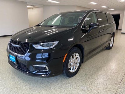 2024 Chrysler Pacifica Touring L 4DR Mini-Van