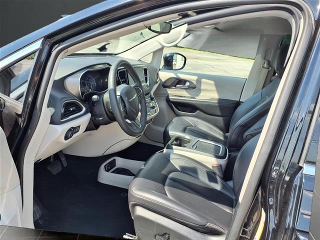 2024 Chrysler Pacifica - $19,949