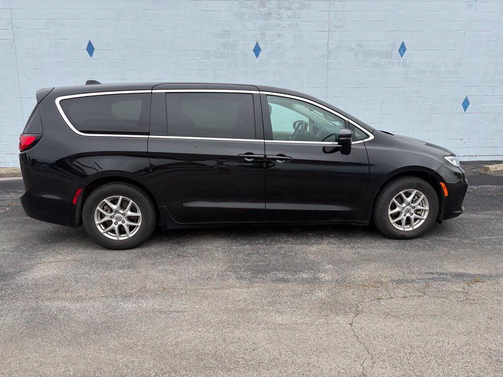 2024 Chrysler Pacifica - $20,986