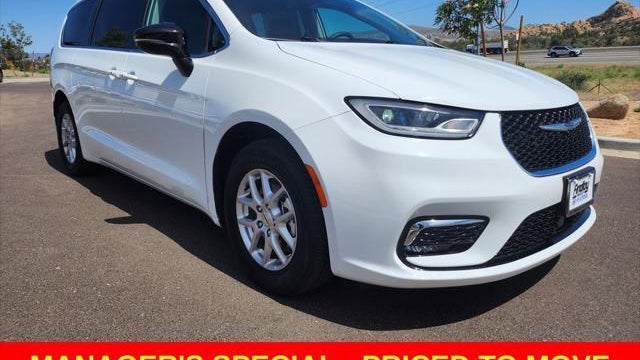 2024 Chrysler Pacifica Touring L