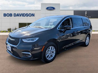 Photo of a 2024 Chrysler Pacifica Touring L 4DR Mini-Van for sale