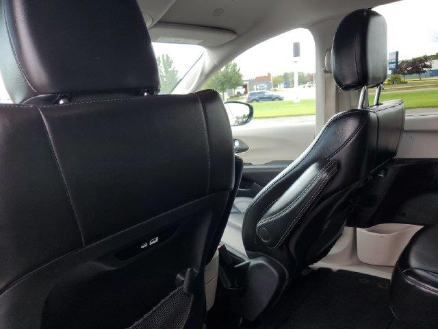 2024 Chrysler Pacifica - $24,900