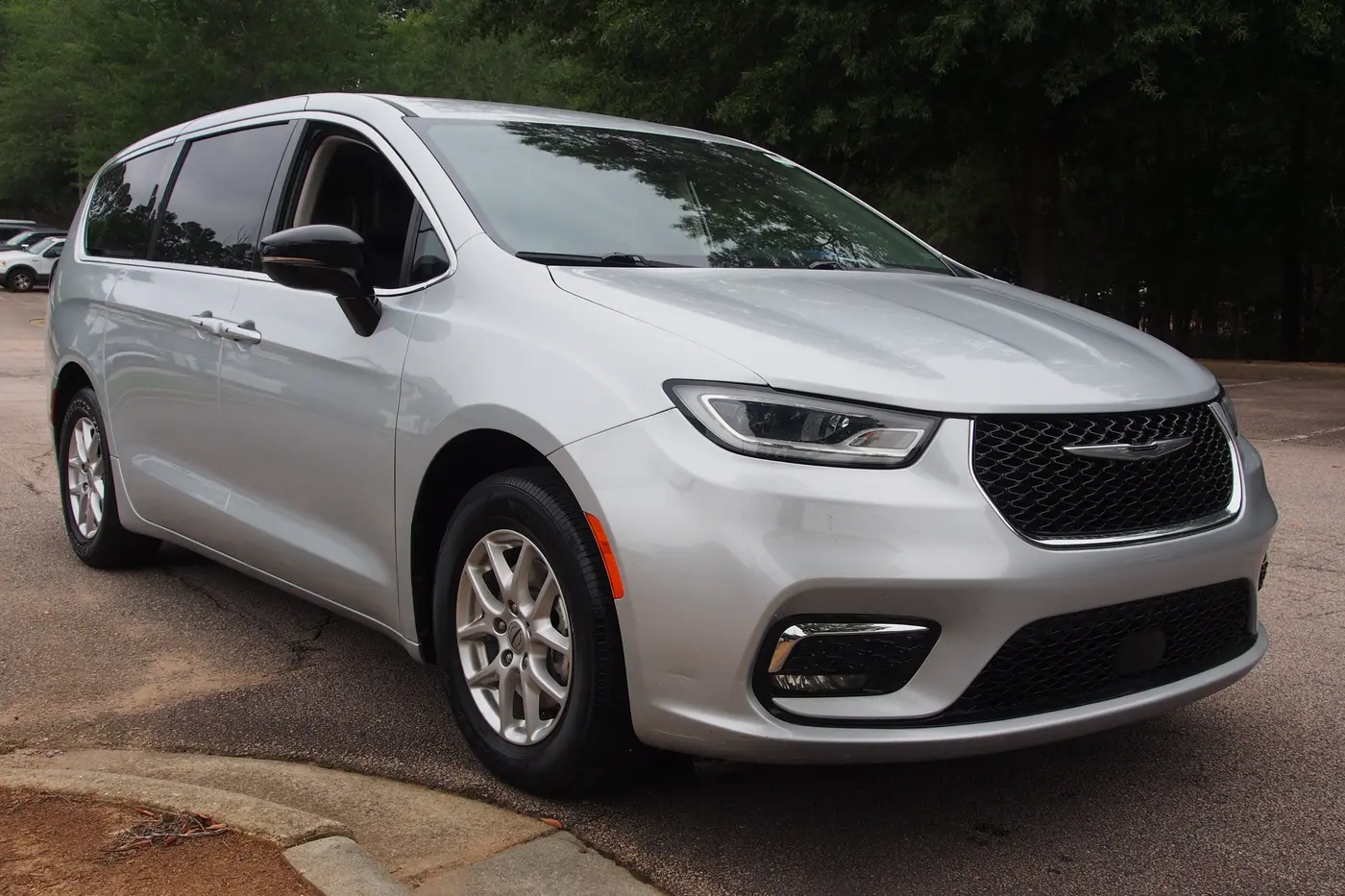2024 Chrysler Pacifica - $20,959