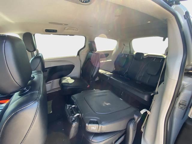 2024 Chrysler Pacifica - $25,590
