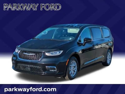 2024 Chrysler Pacifica Touring L 4DR Mini-Van