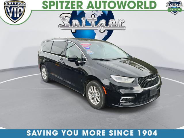 2024 Chrysler Pacifica - $21,999