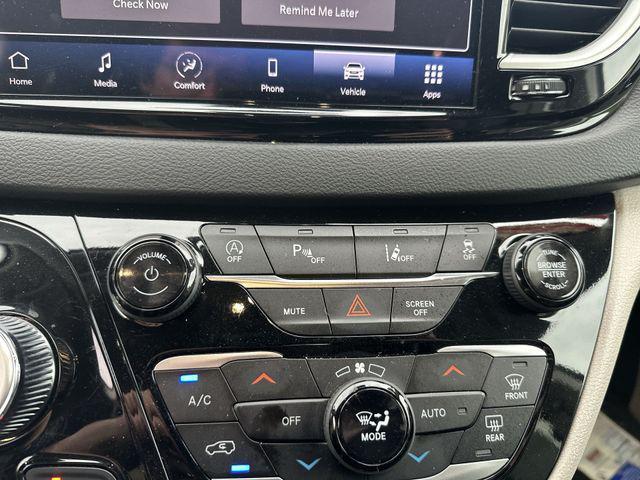 2024 Chrysler Pacifica - $21,999