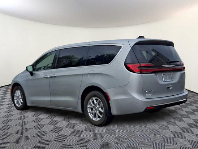 2024 Chrysler Pacifica - $29,888