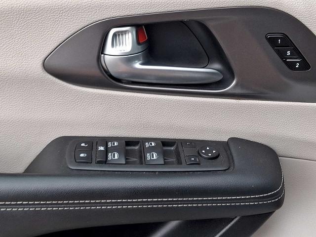 2024 Chrysler Pacifica - $29,888