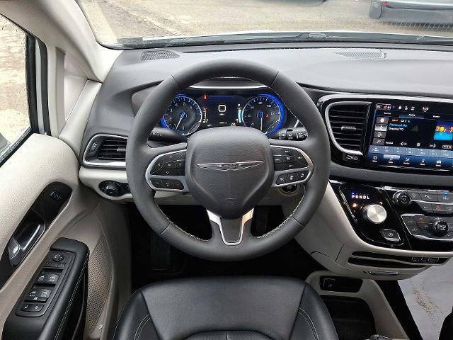 2024 Chrysler Pacifica - $29,888